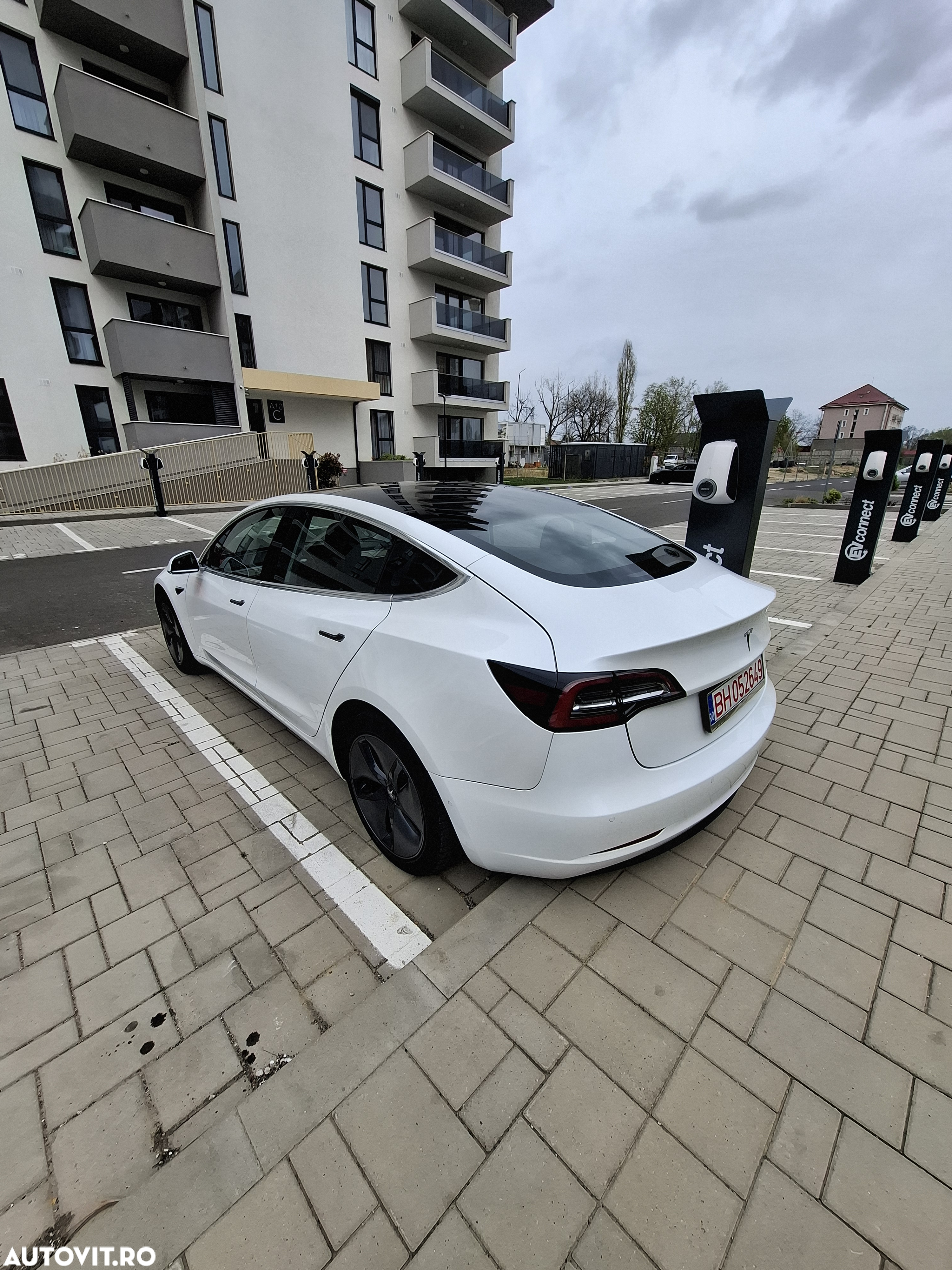 Tesla Model 3 AWD Dual Motor - 2