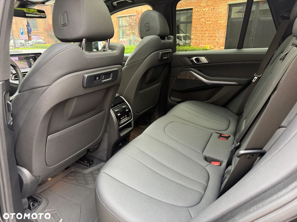 BMW X5 xDrive40i sport - 27