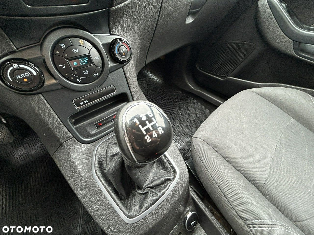Ford Fiesta - 17