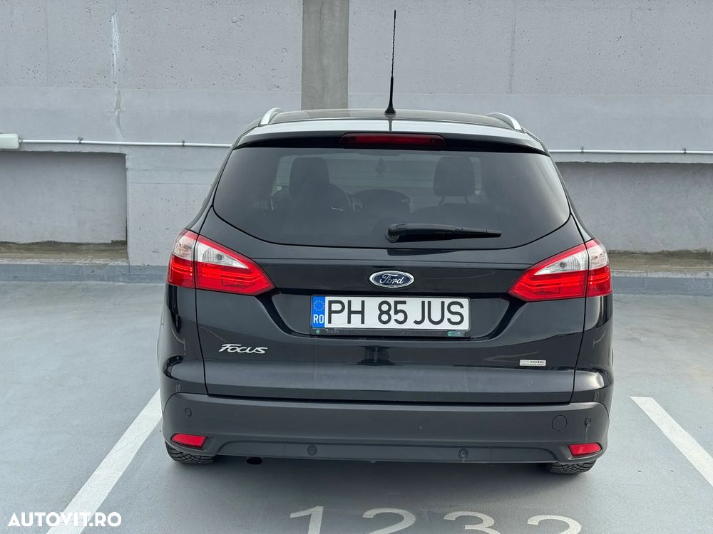 Ford Focus 1.6 TDCI DPF Titanium - 8
