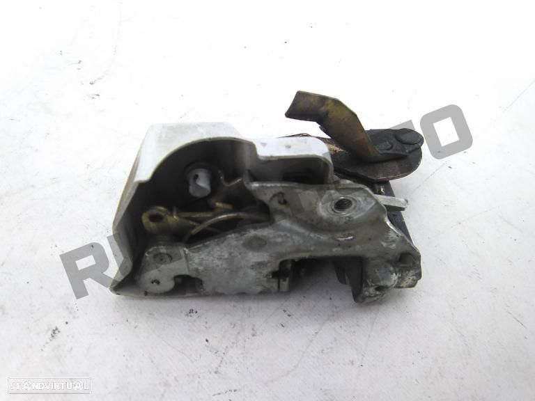 Fechadura Porta Trás Esquerda  Mercedes W201 (190) [1982_1993] - 3