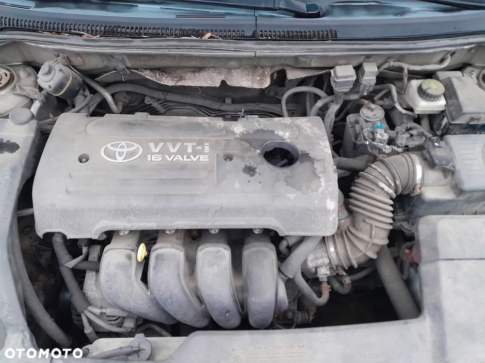 Toyota Avensis 1.8 VVT-i Luna - 9