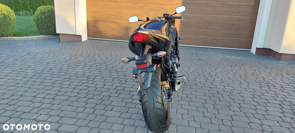 Honda CBR - 13