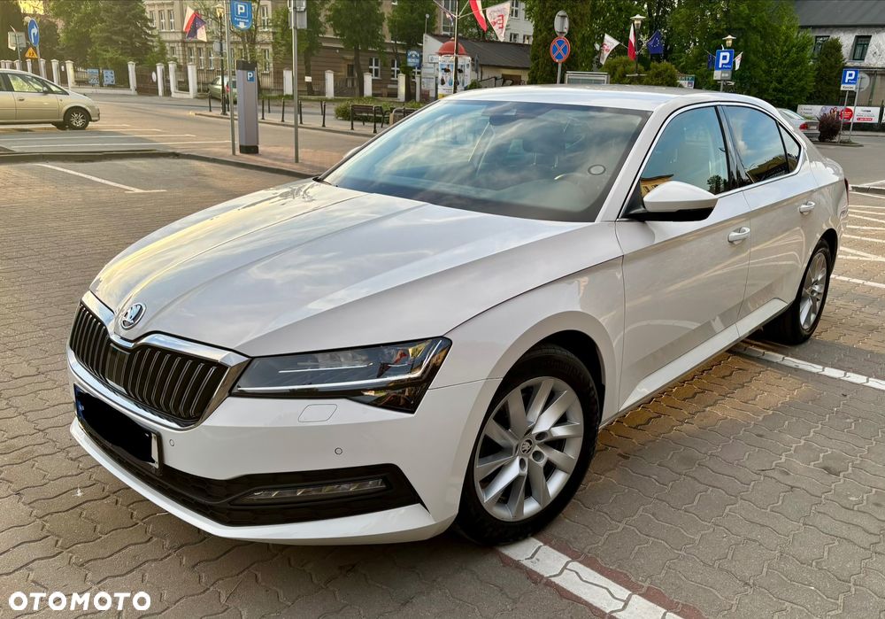 Skoda Superb 2.0 TDI Sportline DSG - 6