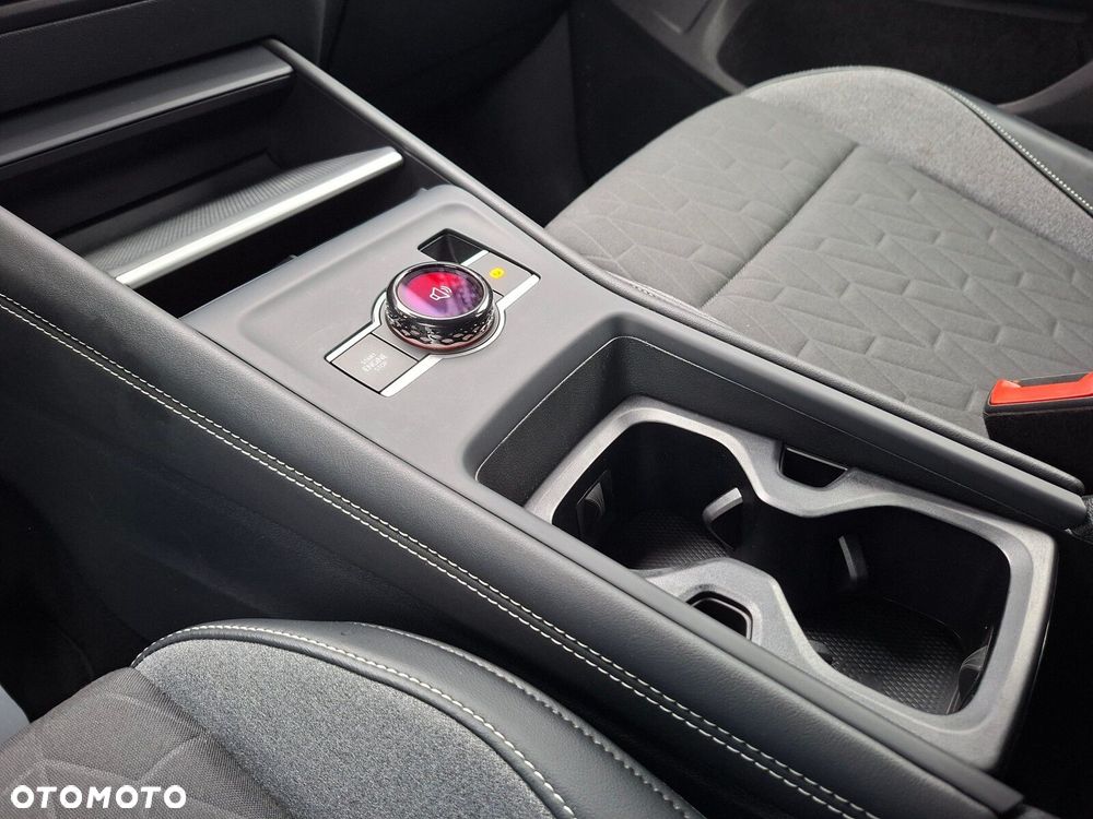 Volkswagen Tiguan - 19