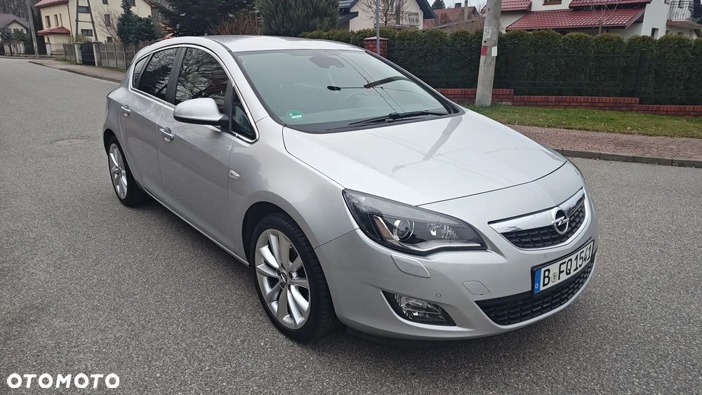Opel Astra 1.6 Turbo Innovation - 2
