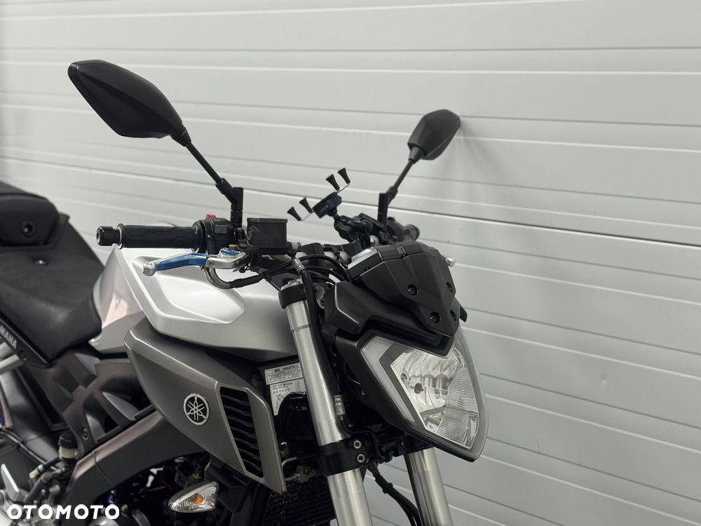 Yamaha MT - 8