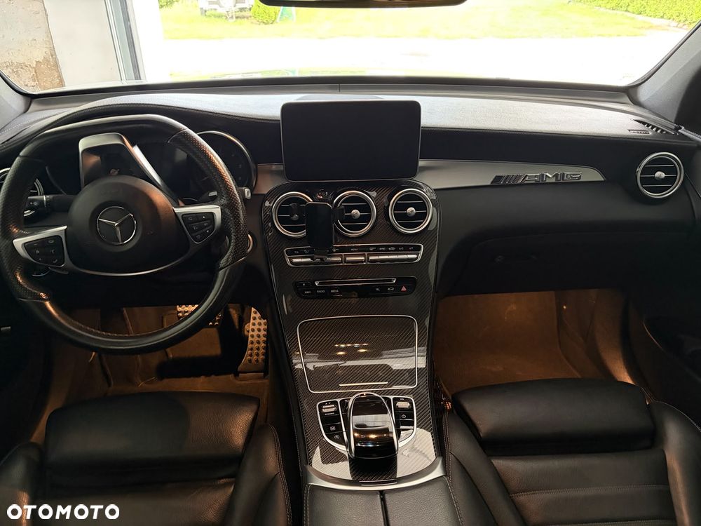 Mercedes-Benz GLC - 22
