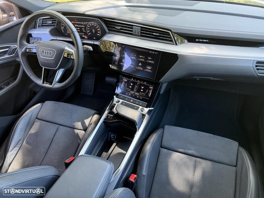 Audi e-tron 50 quattro S line - 33