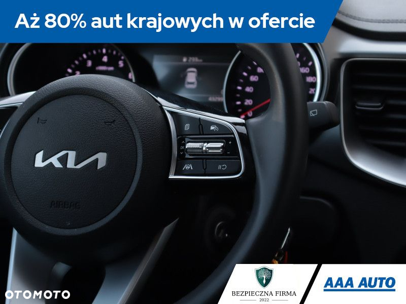 Kia Ceed - 21