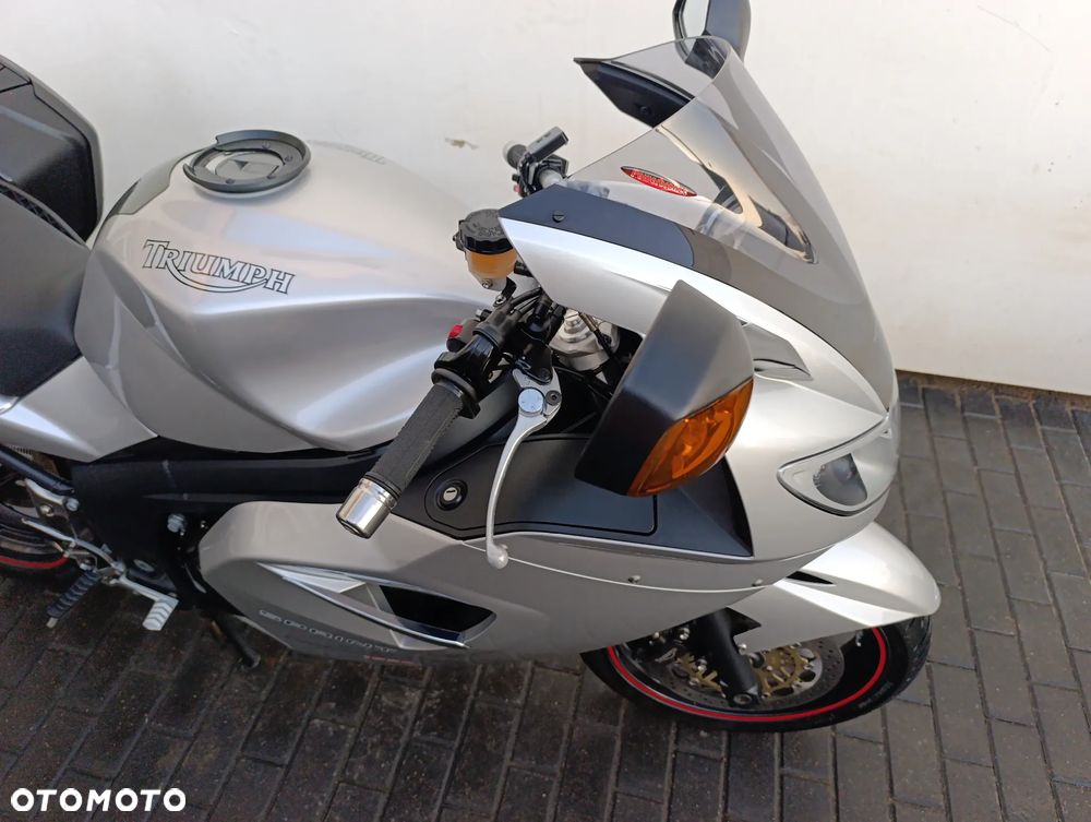 Triumph Sprint - 32