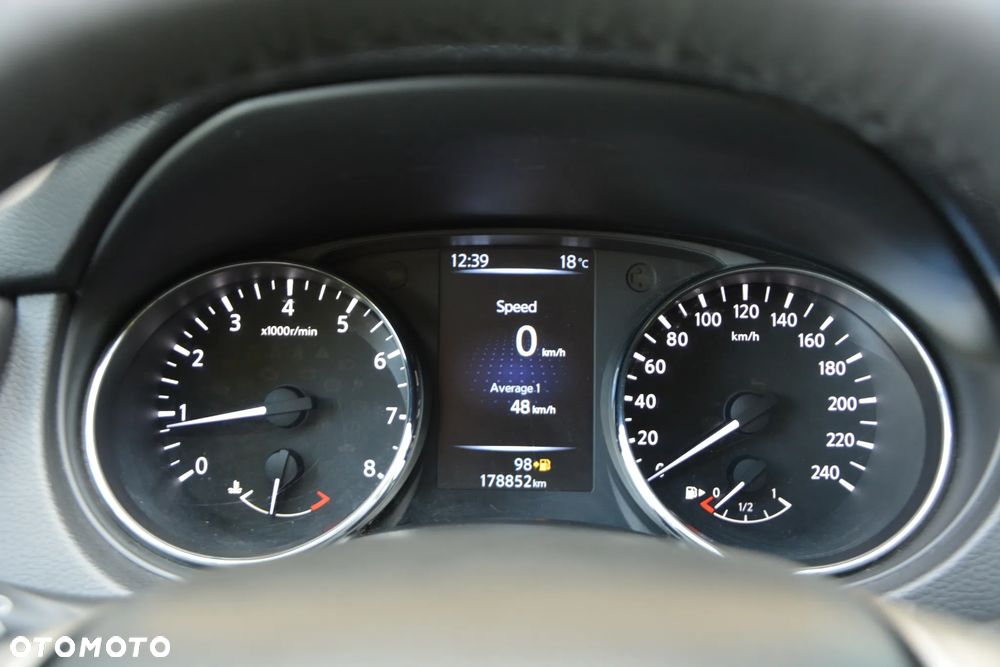 Nissan Qashqai - 17
