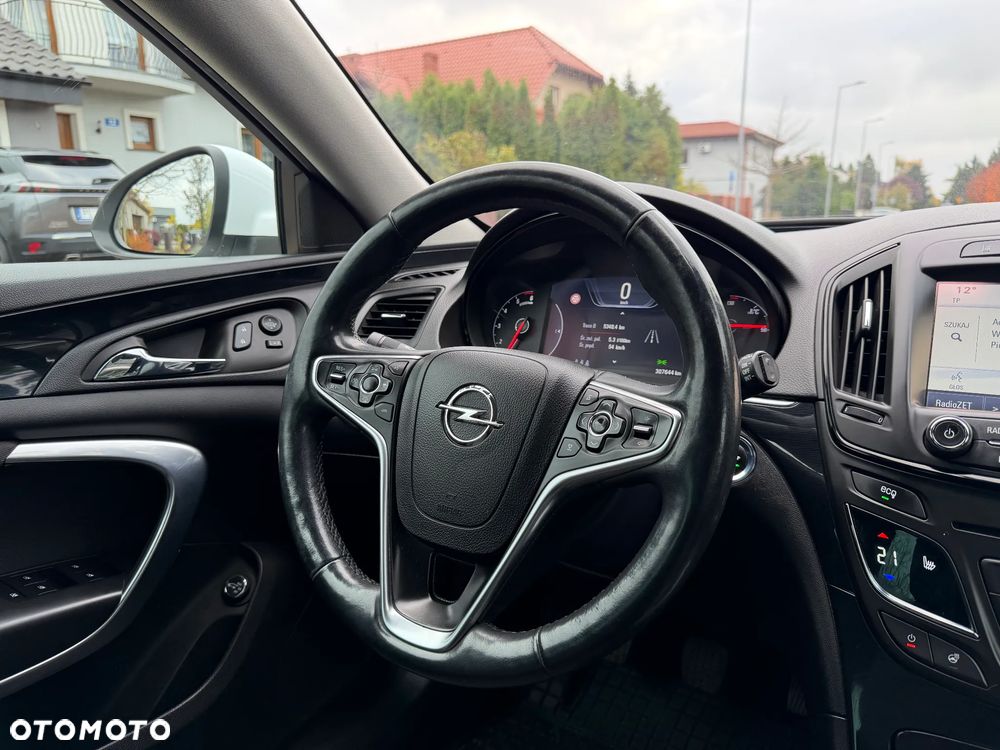 Opel Insignia - 32