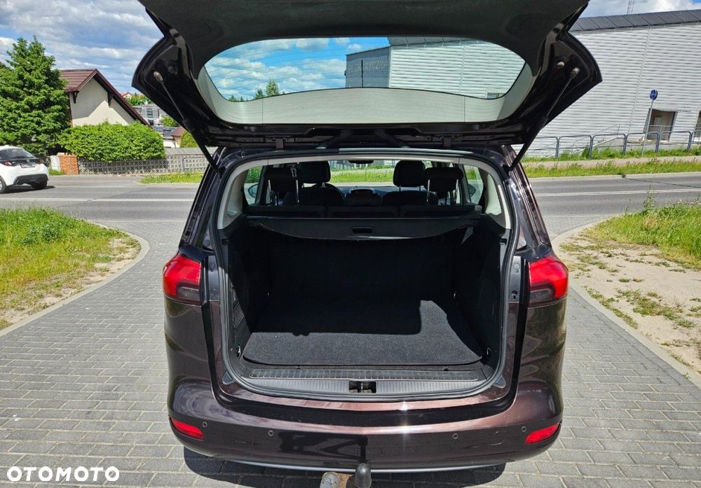 Opel Zafira - 12