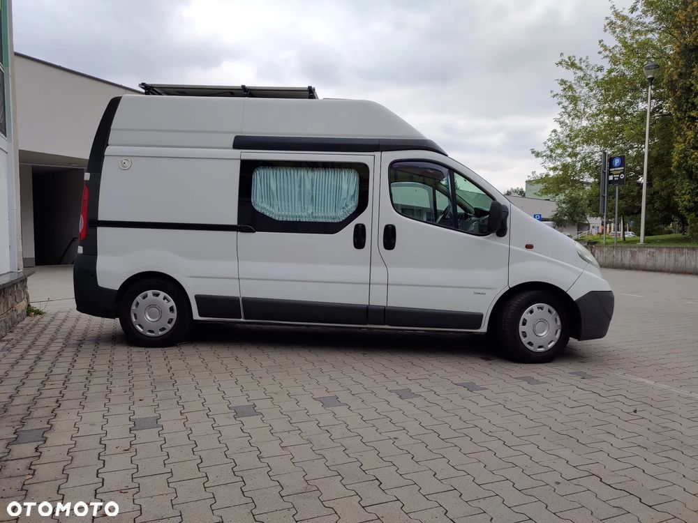 Opel Vivaro L2H2 kamper z łazienka,kuchnia,toaleta - 3