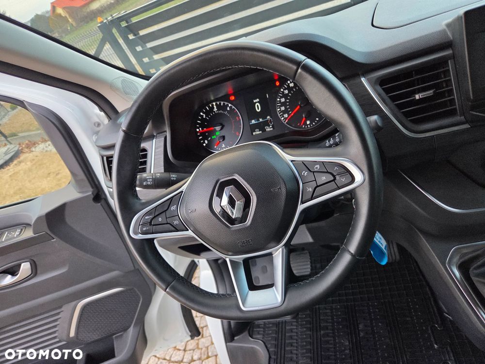 Renault Trafic 2.0 dCi - 23
