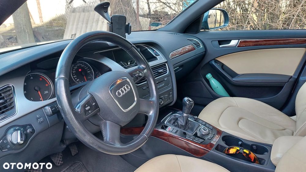 Audi A4 Avant 2.0 TDI e DPF Ambiente - 6