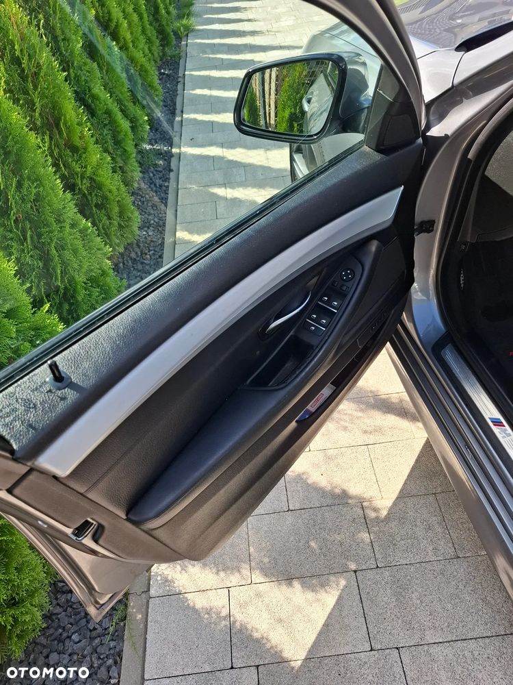 BMW Seria 5 520d - 8