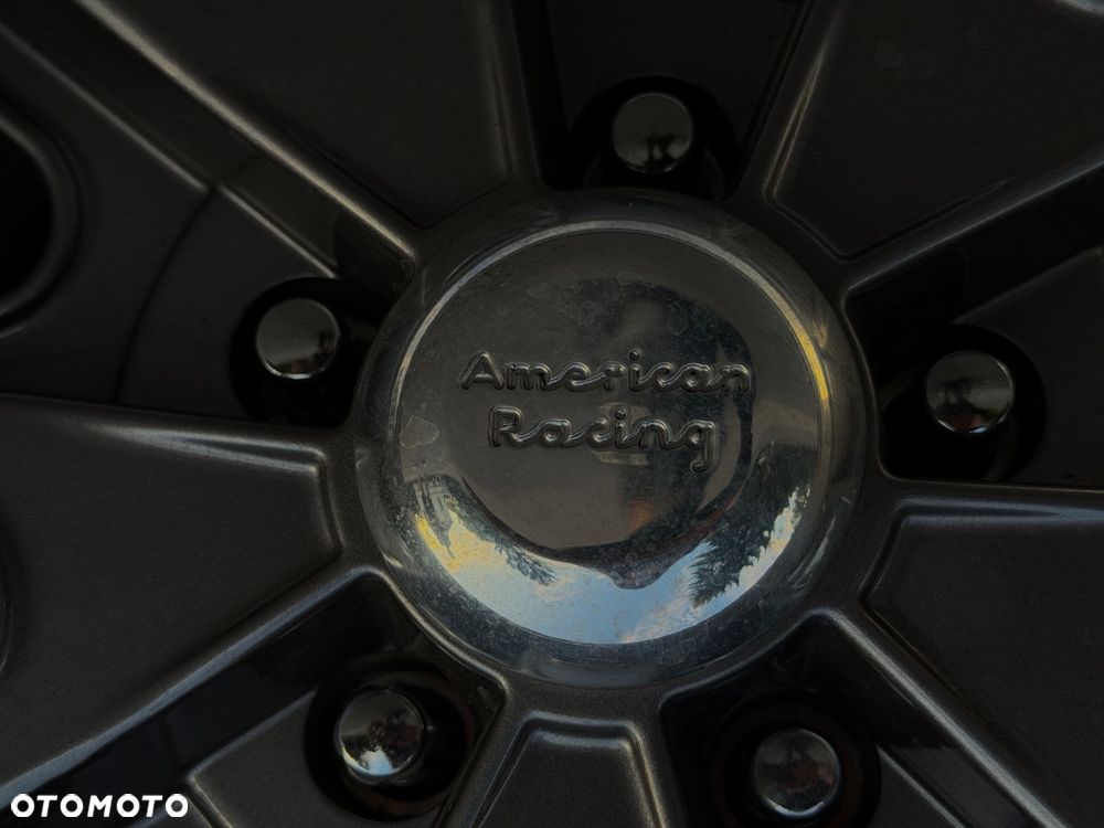 Ford Mustang - 30