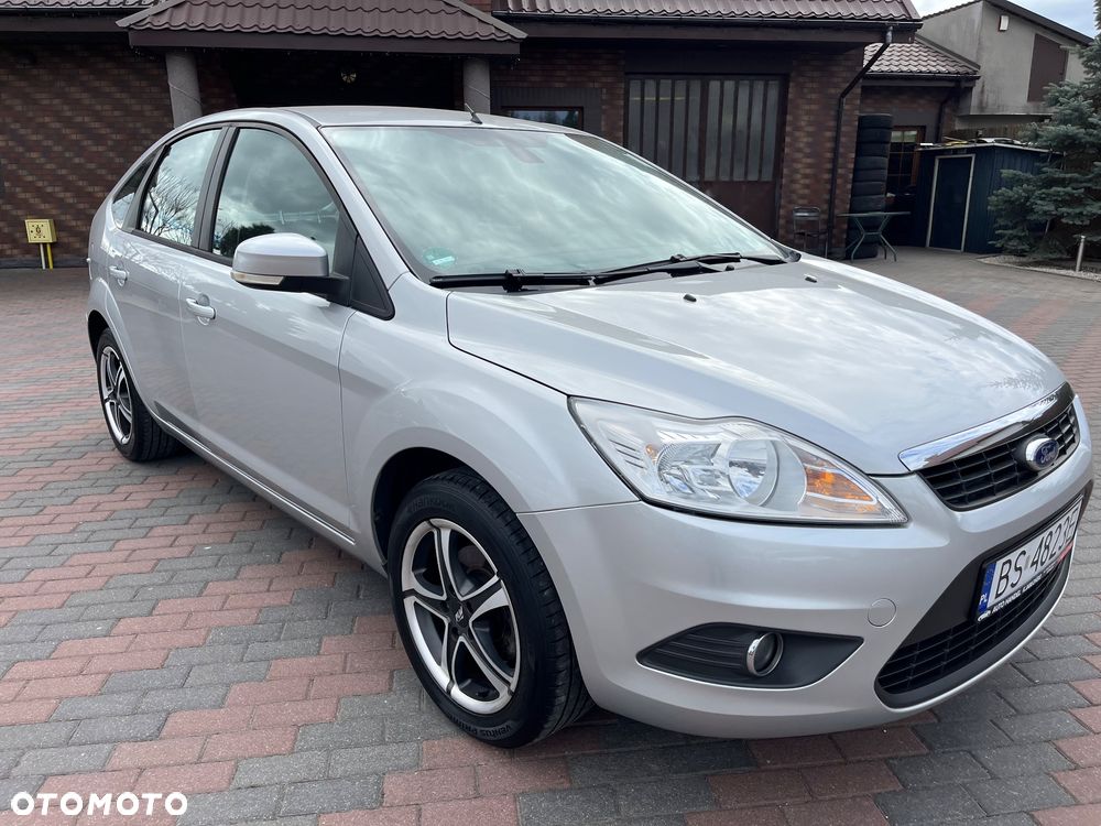 Ford Focus 1.6 Ti-VCT Trend + - 5