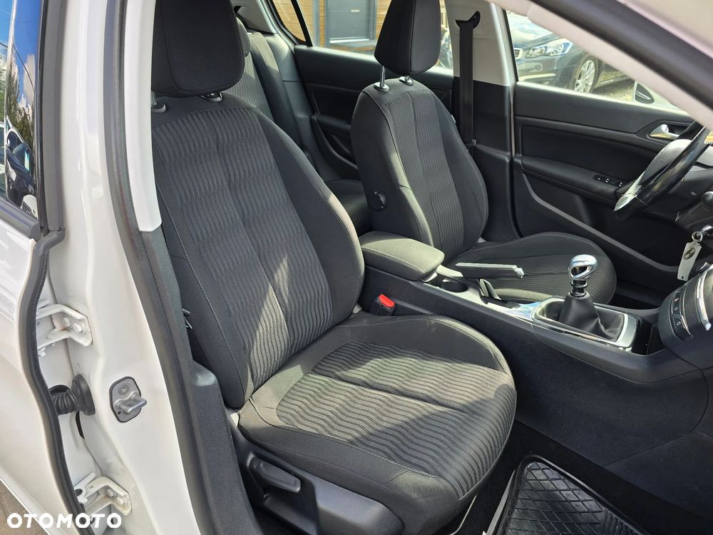 Peugeot 308 - 15