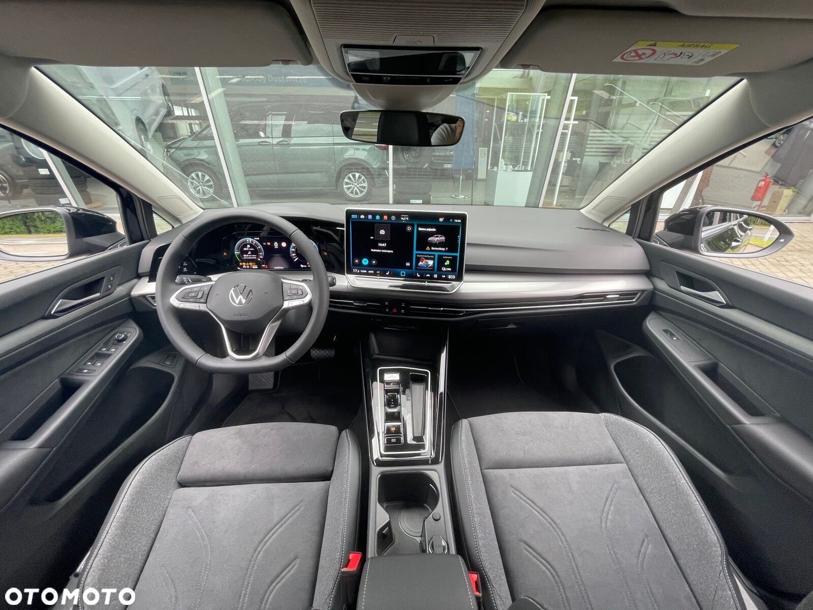 Volkswagen Golf - 18