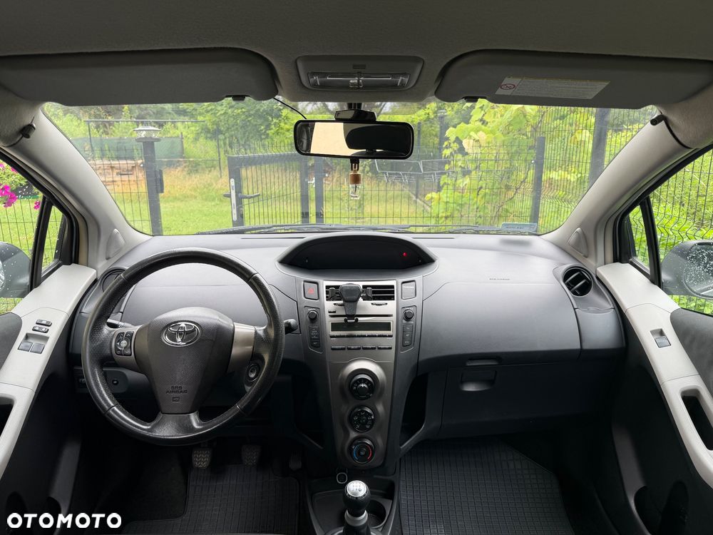 Toyota Yaris 1.0 Entry - 11