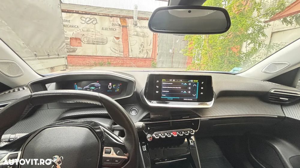 Peugeot 2008 e-2008 Allure Pack - 5