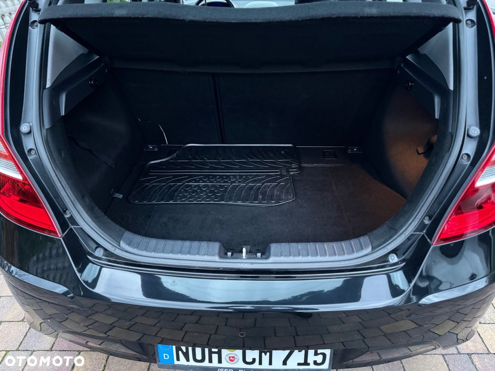 Hyundai i30 i30cw 1.4 FIFA WM Edition - 8