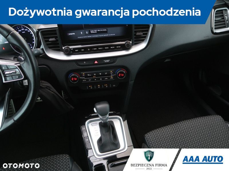 Kia Ceed - 10