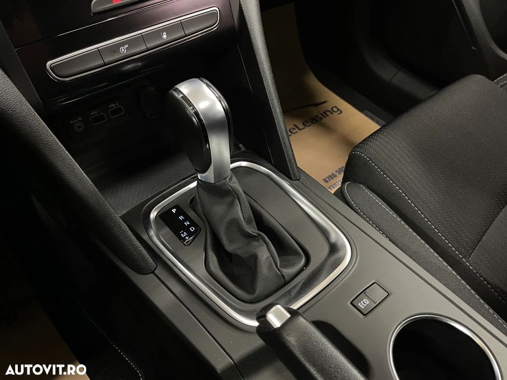 Renault Megane BLUE dCi 115 EDC BUSINESS EDITION - 23