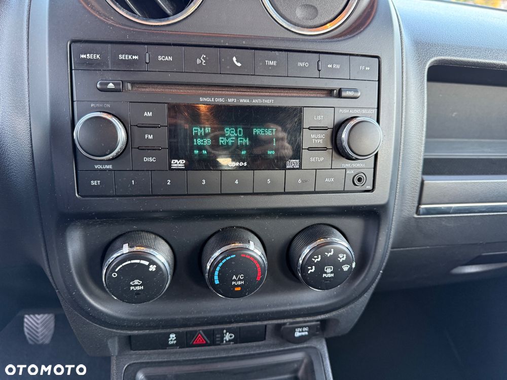 Jeep Patriot 2.4 Sport - 21