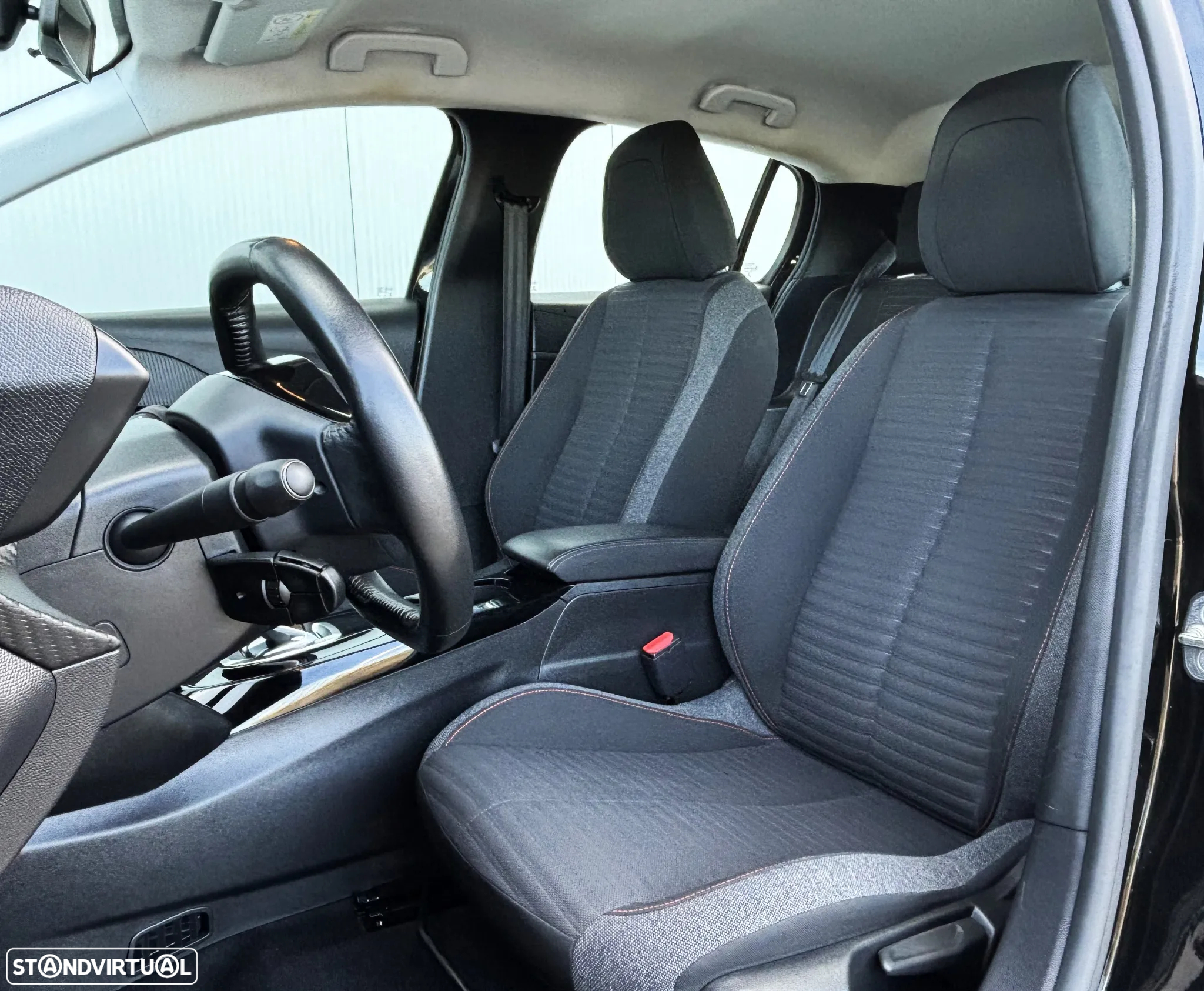 Peugeot e-208 50 kWh Active Pack - 11