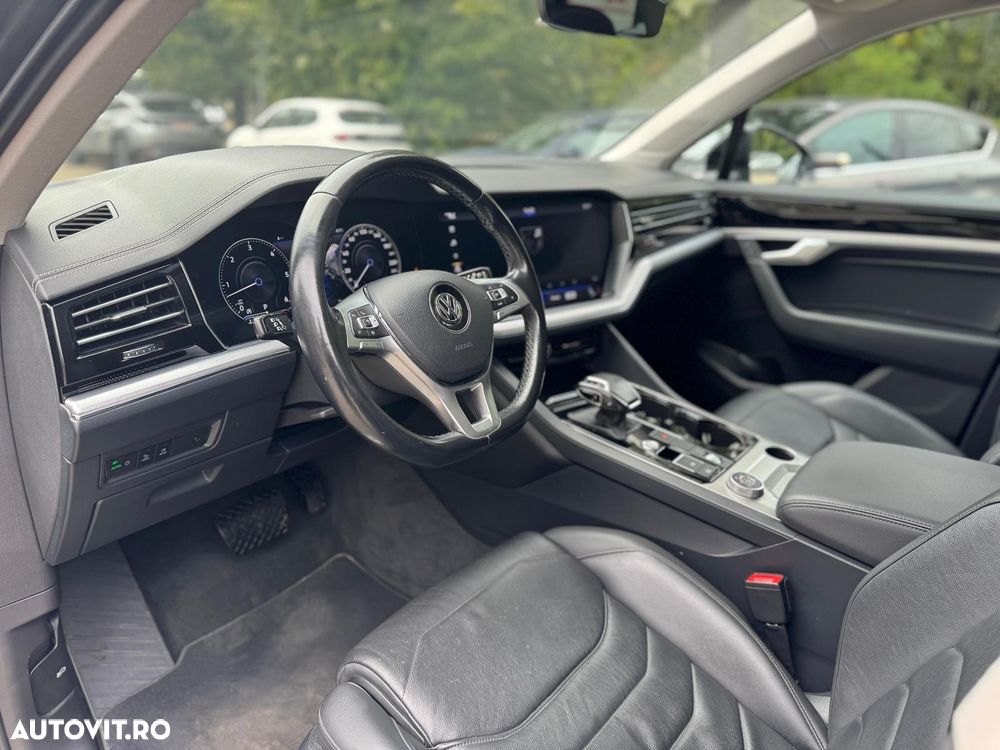 Volkswagen Touareg 3.0 V6 TDI 4Motion DPF Automatik R-Line - 12
