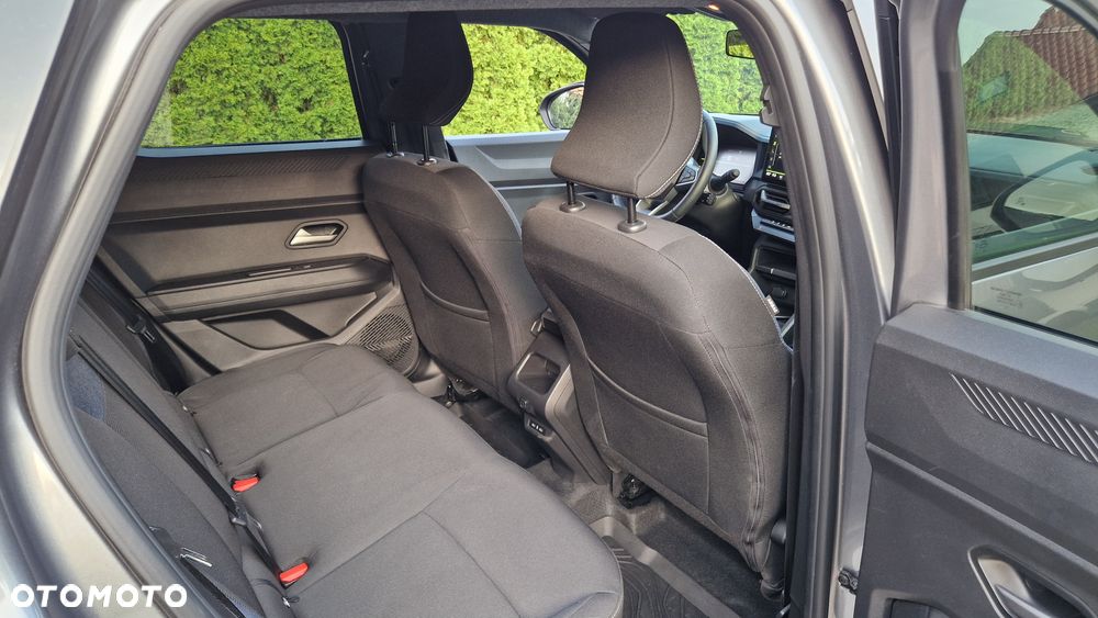 Dacia Duster 1.6 Full Hybrid 140 Journey MMT - 10