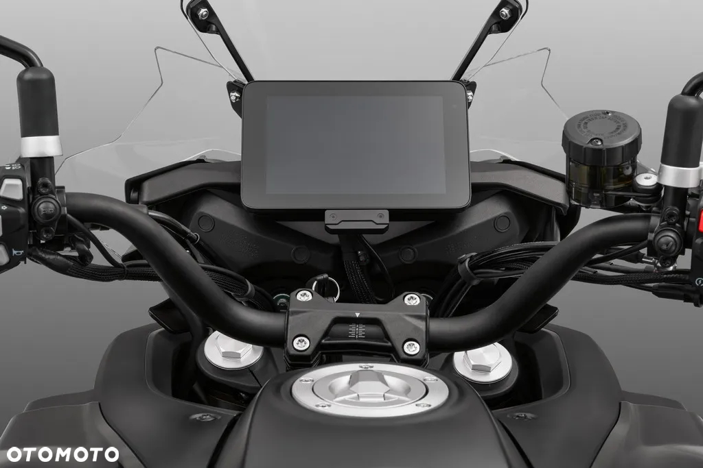 QJMOTOR 900 SX - 18