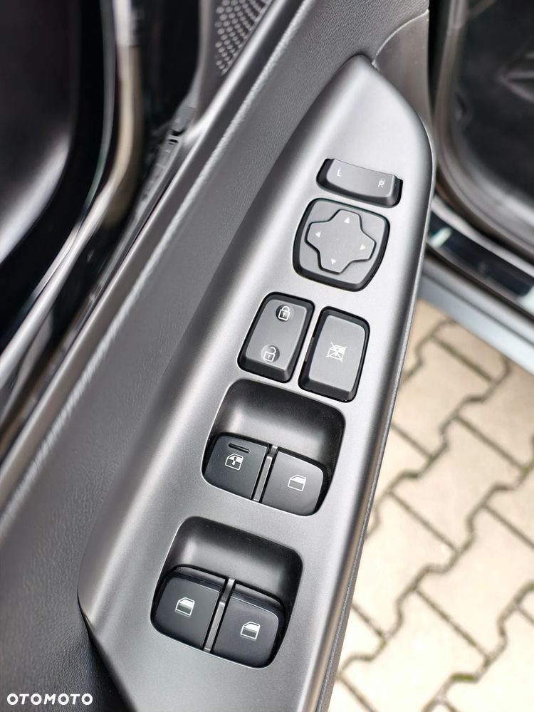 Hyundai Kona 1.0 T-GDI YES!+ - 18