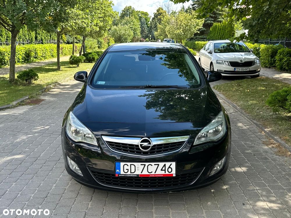 Opel Astra 1.6 Design Edition - 2