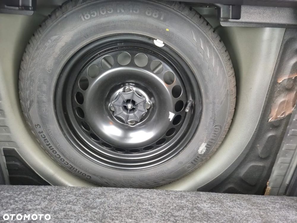 Opel Corsa 1.4 16V Satellite - 22