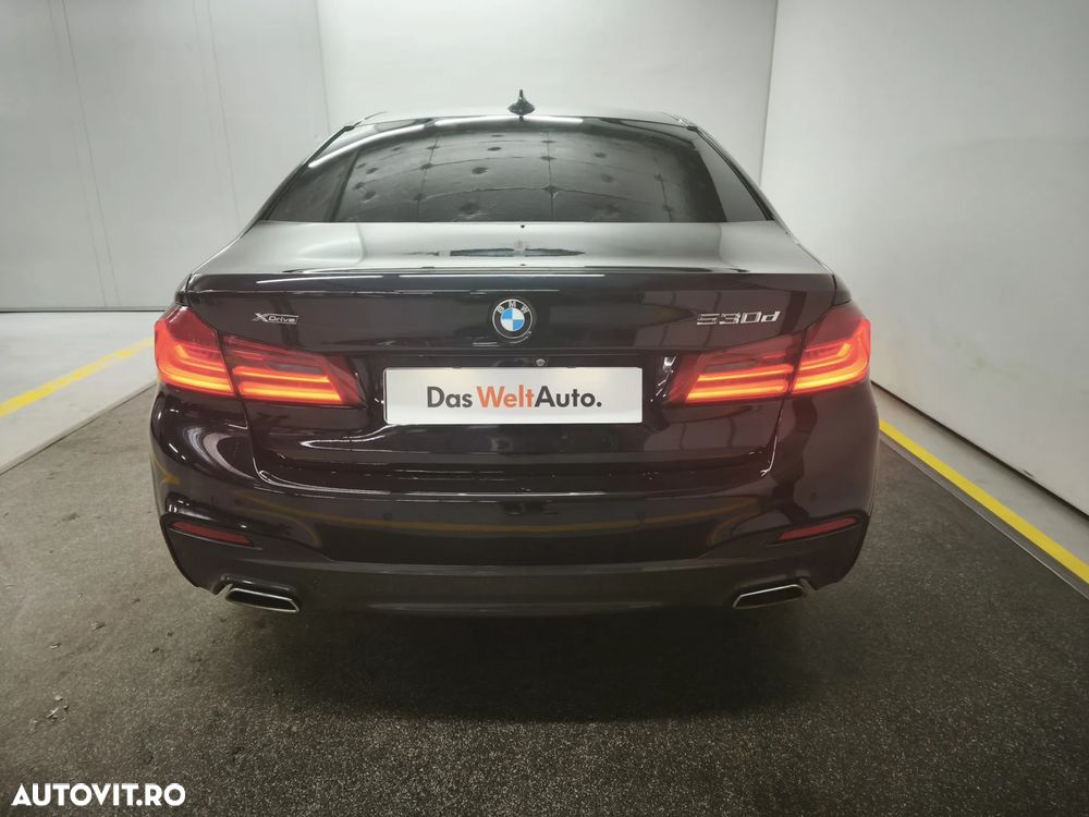 BMW Seria 5 530d xDrive Aut. - 7