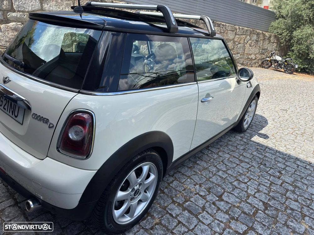 MINI 3 Portas Cooper D - 10