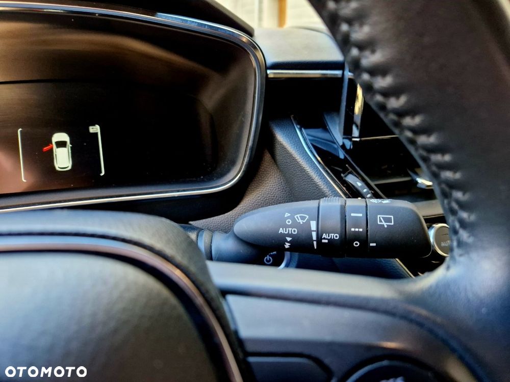 Toyota Corolla 1.8 Hybrid Comfort - 17