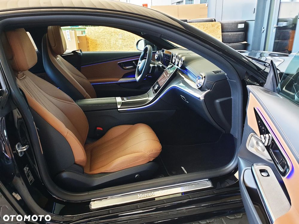 Mercedes-Benz CLE 300 mHEV 4-Matic AMG Line - 14