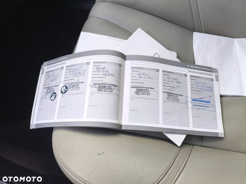 Volvo V40 D4 Summum - 17