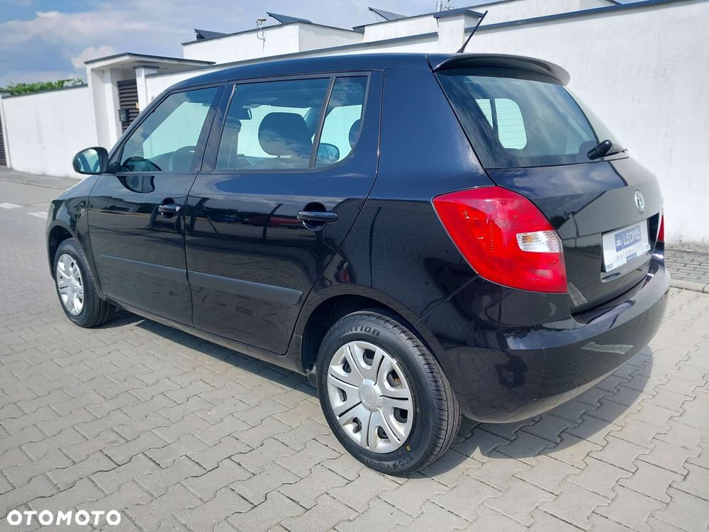 Skoda Fabia 1.2 HTP Ambition - 4