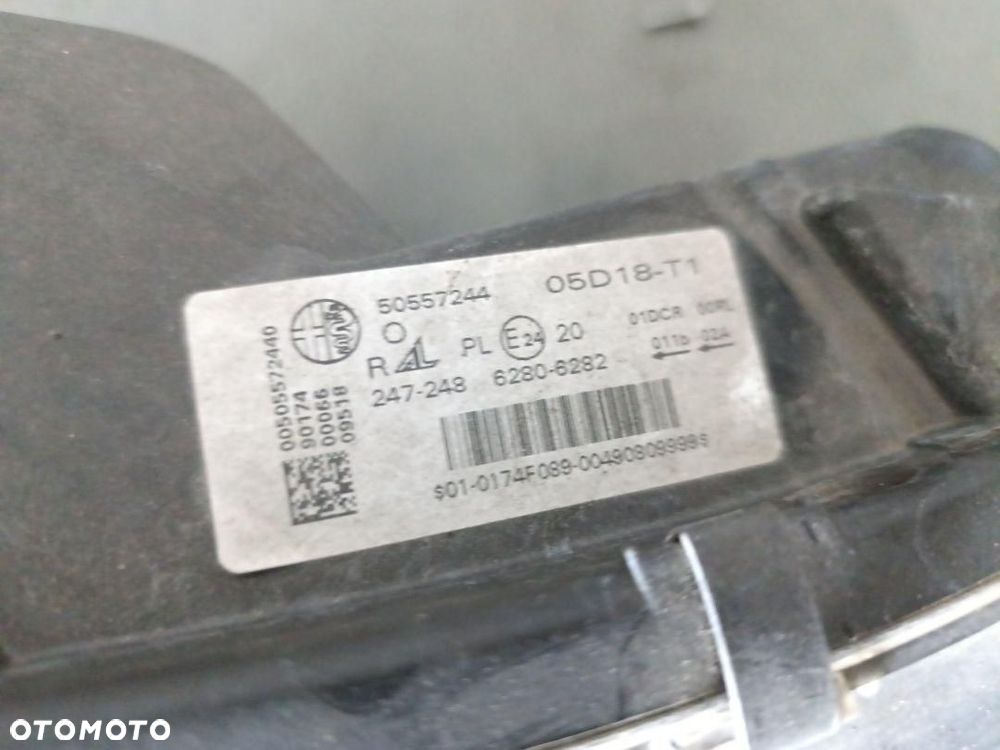 ALFA ROMEO GIULIA LAMPA XENON PRAWA PRZÓD 50557244 - 15