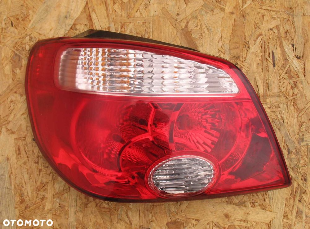 Mitsubishi Outlander I Lampa tył Lewa Prawa - 6