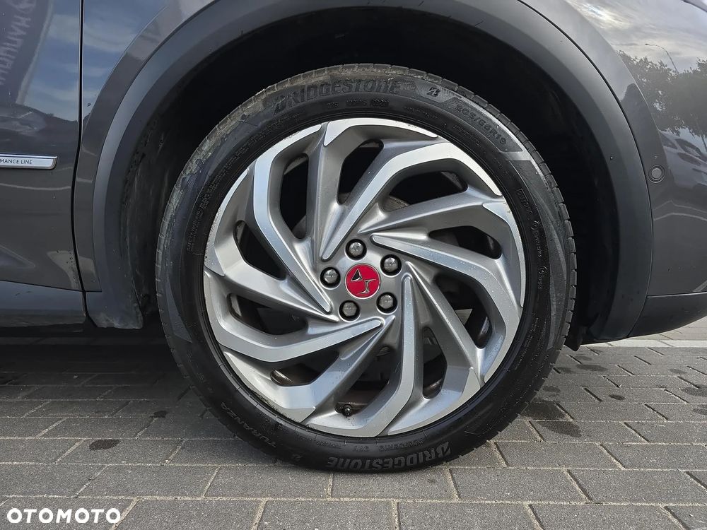 DS Automobiles DS 7 Crossback 2.0 BlueHDi Performance Line + - 9