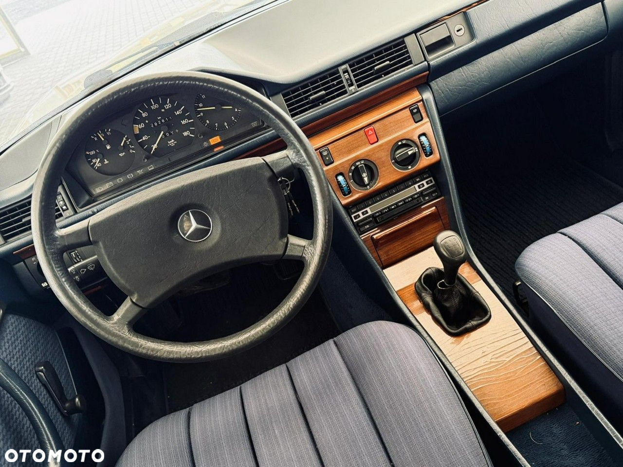 Mercedes-Benz W124 (1984-1993) - 16