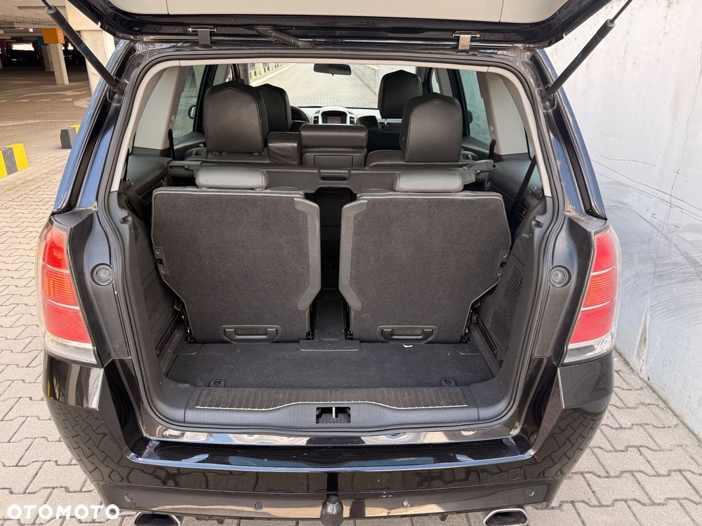 Opel Zafira 2.0 T OPC - 14